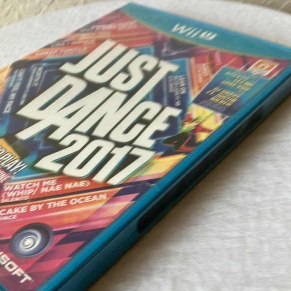 WiiU: Just Dance 2017- 40 hit songs- various artists - Picture 16 of 16